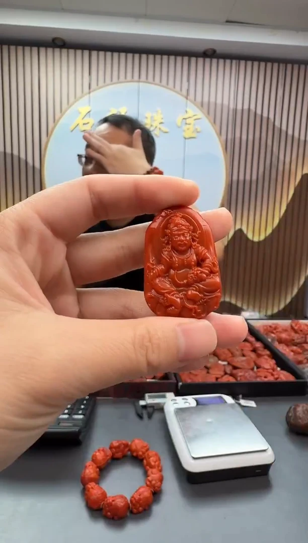 未镶嵌雕刻南红玛瑙150ZB1127产品一个