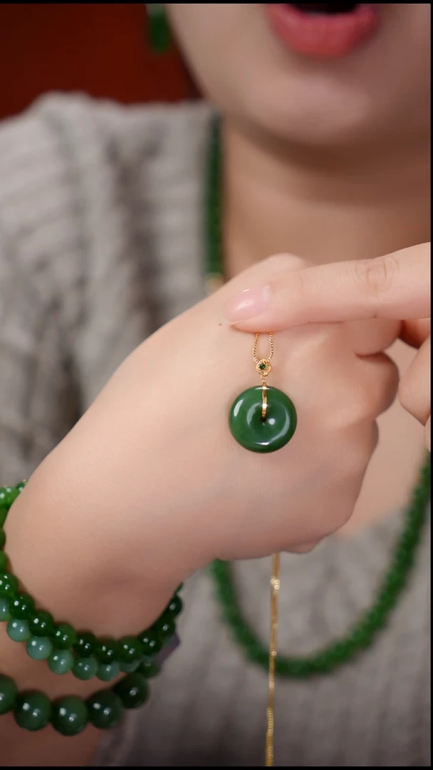 吊坠(不含链)18K金镶嵌和田玉1