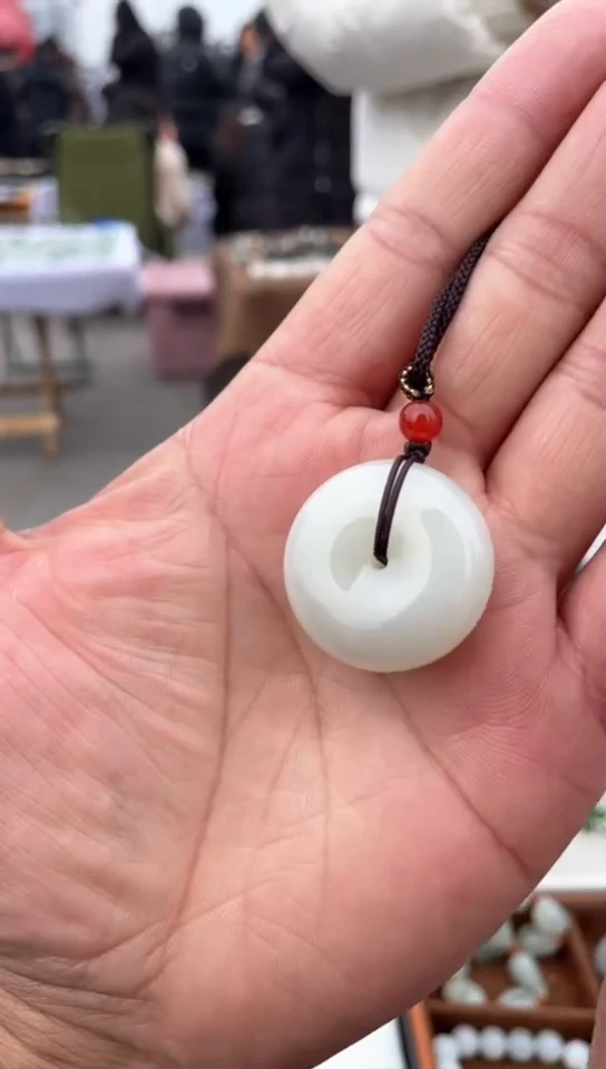 【闪购商品】和田玉【牛222】10未镶嵌9035