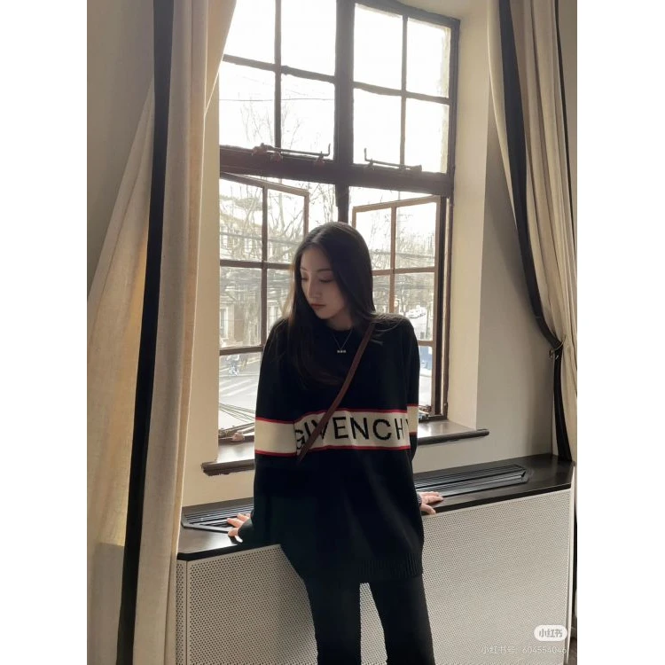 纪梵希/毛衣/95新/丝缎、羊毛、亮片/[251202MS]