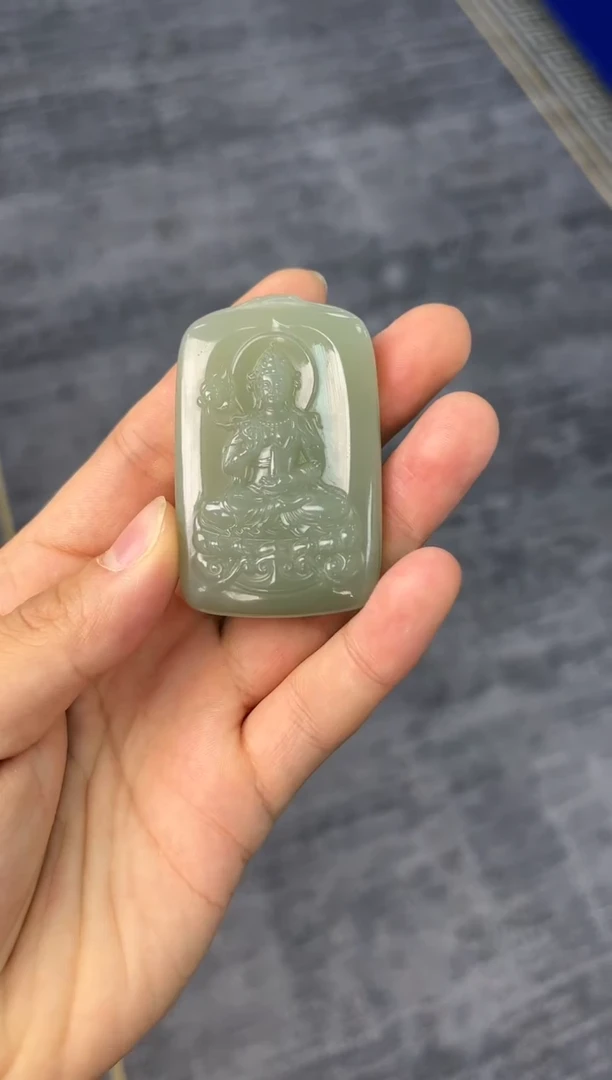 未镶嵌手串和田玉且末青白观音微色差