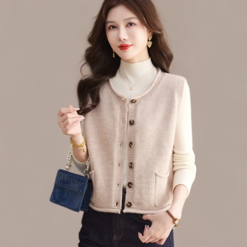高级感无袖针织开衫女短款毛衣马甲春秋新款外搭背心马夹小坎肩潮