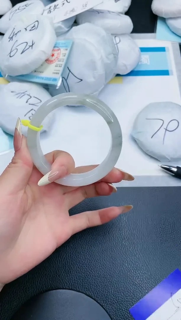 石英质玉未镶嵌手镯30S56-58