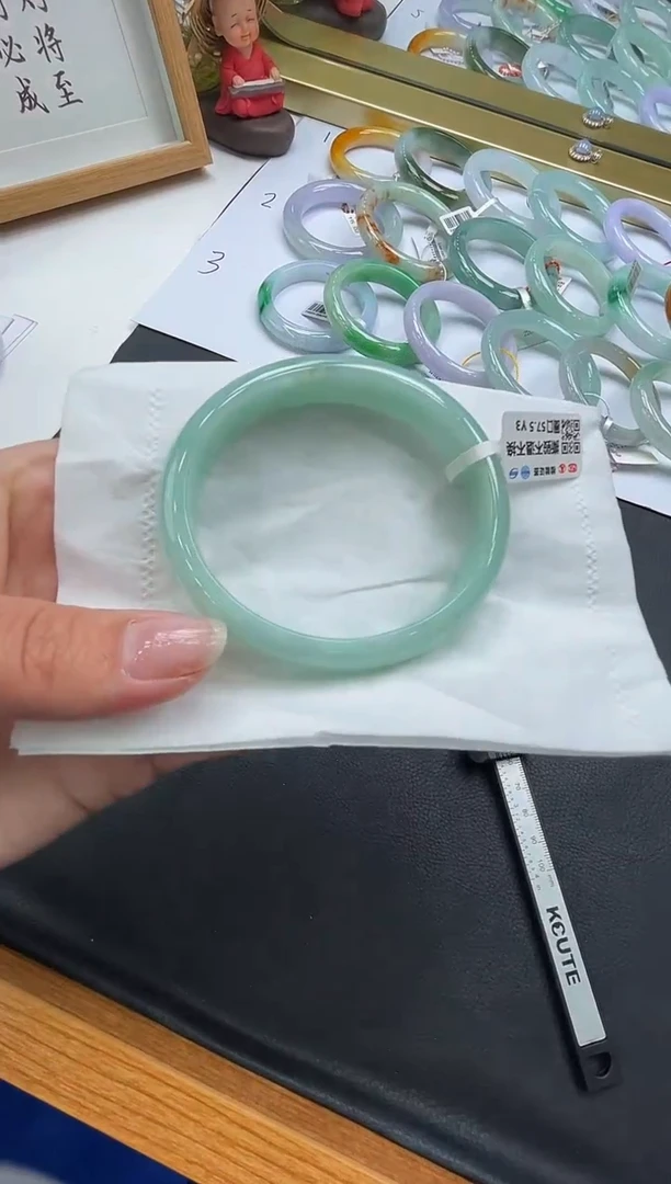 未镶嵌手镯翡翠A货翡翠 贵妃2