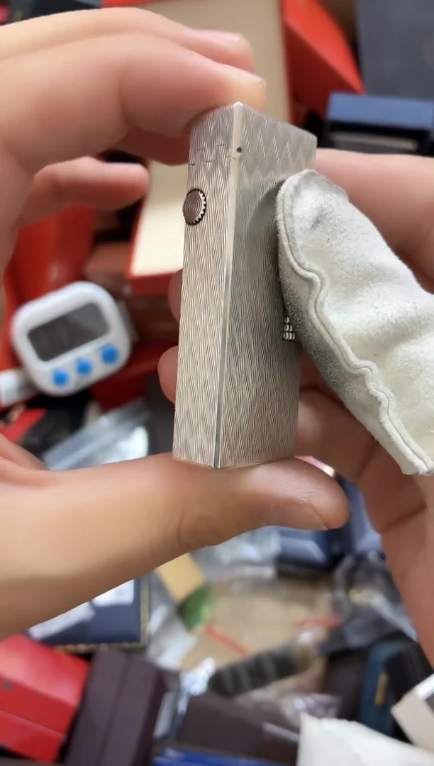 四代银箭雨纹打火机