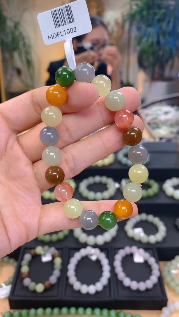 未镶嵌手串和田玉卡10