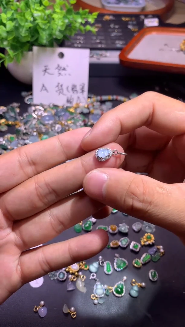 翡翠银S925镶嵌吊坠(不含链)1