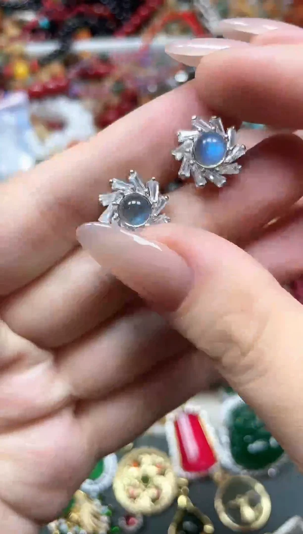 合金耳钉月光石多样性发货拍一发一