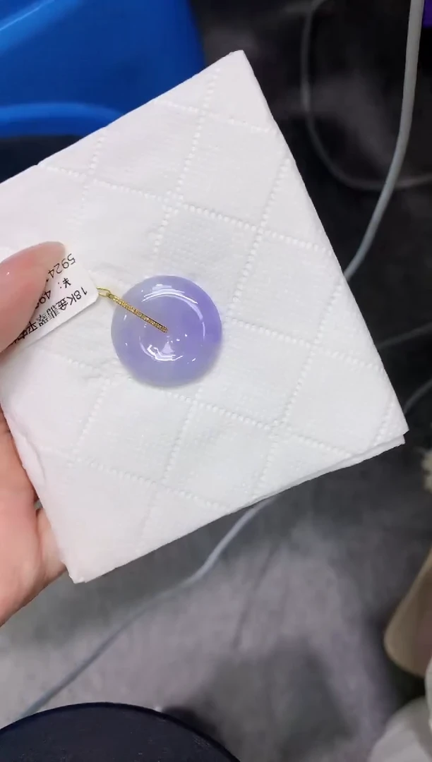 翡翠18K金镶嵌颈饰111111111