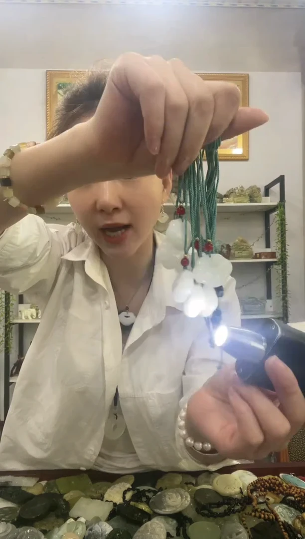 岫玉未镶嵌挂坠多样性发货其中发一件