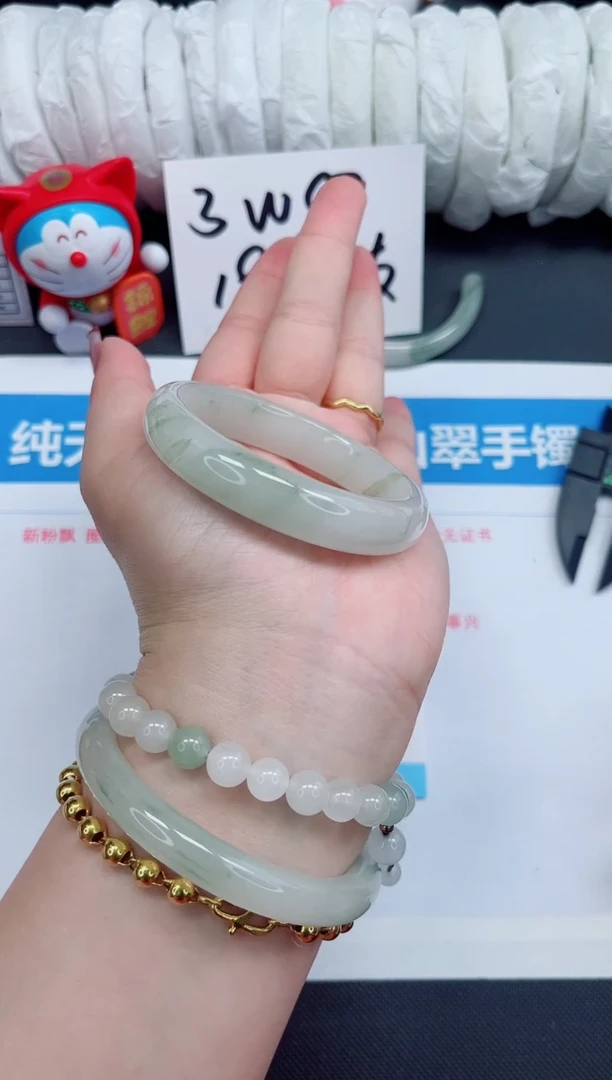 【闪购商品】石英质玉手镯未镶嵌108