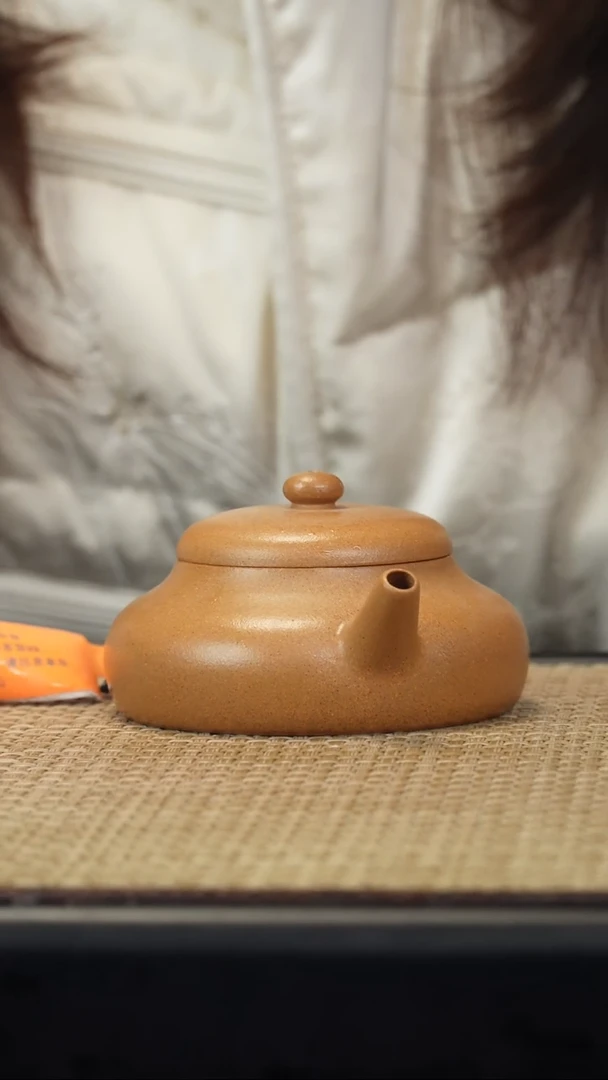 【闪购商品】紫砂茶壶黄金段半月