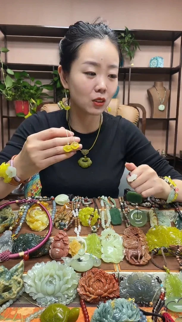 银S925镶嵌岫玉耳饰多样性发货发其中之一