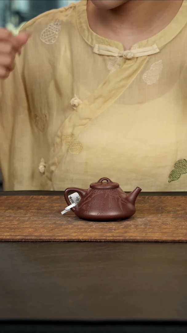 茶壶紫砂子冶石瓢老紫泥刻绘110cc