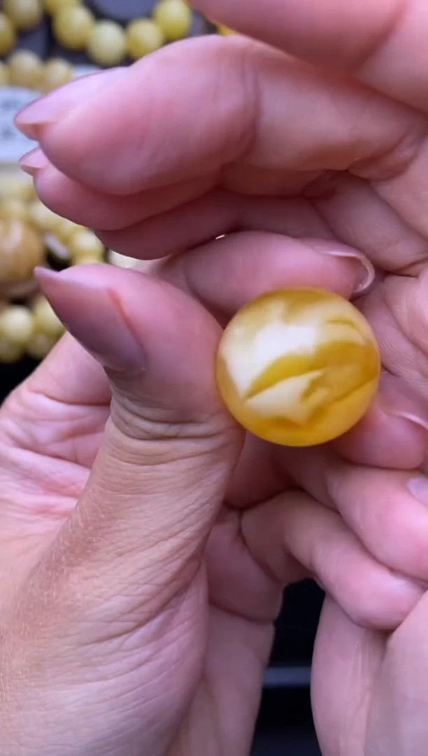 裸石琥珀未镶嵌大小姐珠宝531