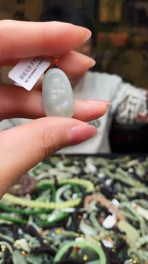 颈饰未镶嵌和田玉多样性发货，拍一发一