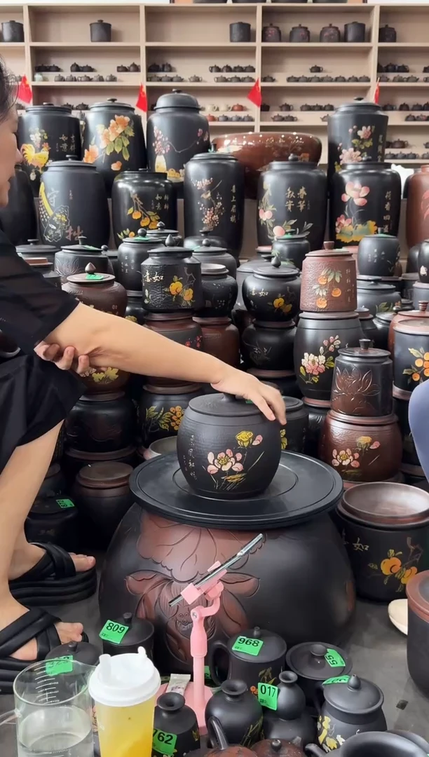 罐瑕疵茶叶罐  腰鼓彩填  928