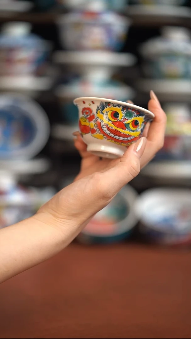 瓷片昨明压手杯（福利价格）