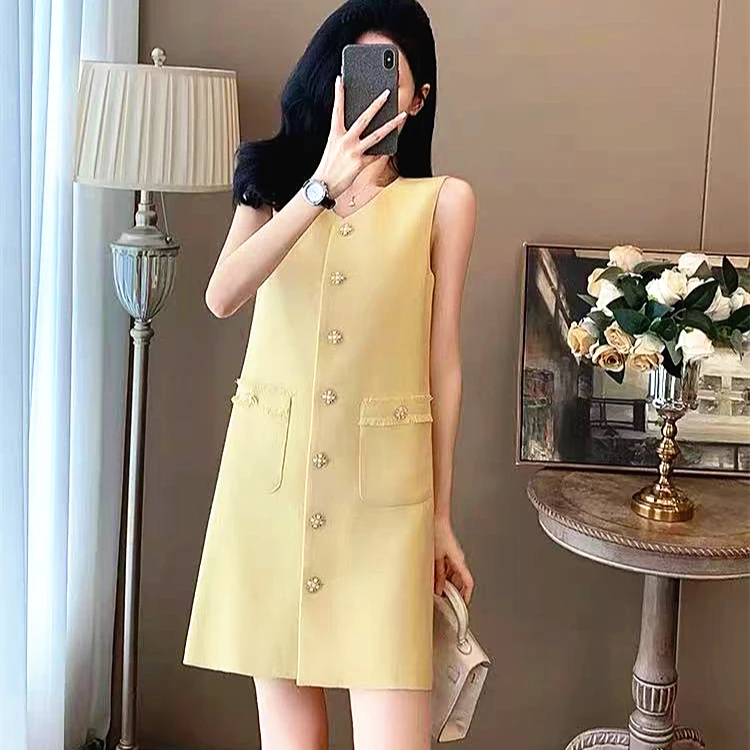 2025新款黄色法式高级感肌理感法式小香风无袖背心连衣裙女