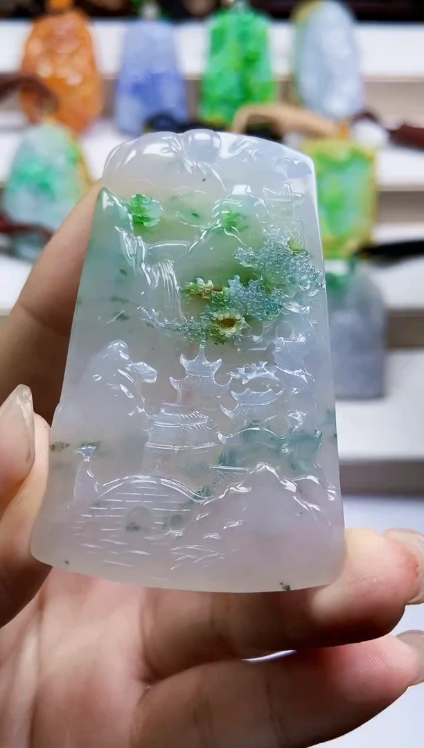 颈饰未镶嵌翡翠翡翠A货