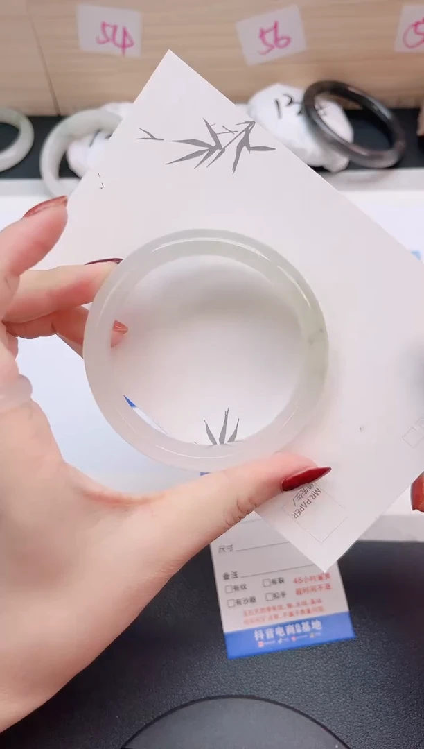 未镶嵌手镯石英质玉（金丝玉）V54-59.6