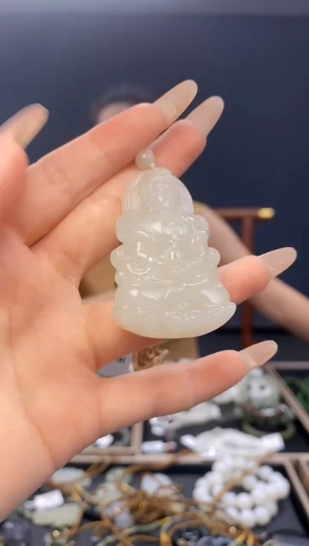 和田玉未镶嵌颈饰拍一发一