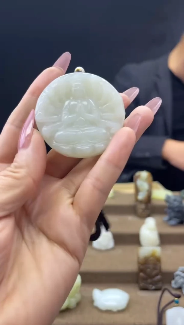 颈饰未镶嵌和田玉1