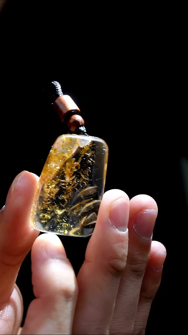 吊坠(赠链)未镶嵌水晶水晶