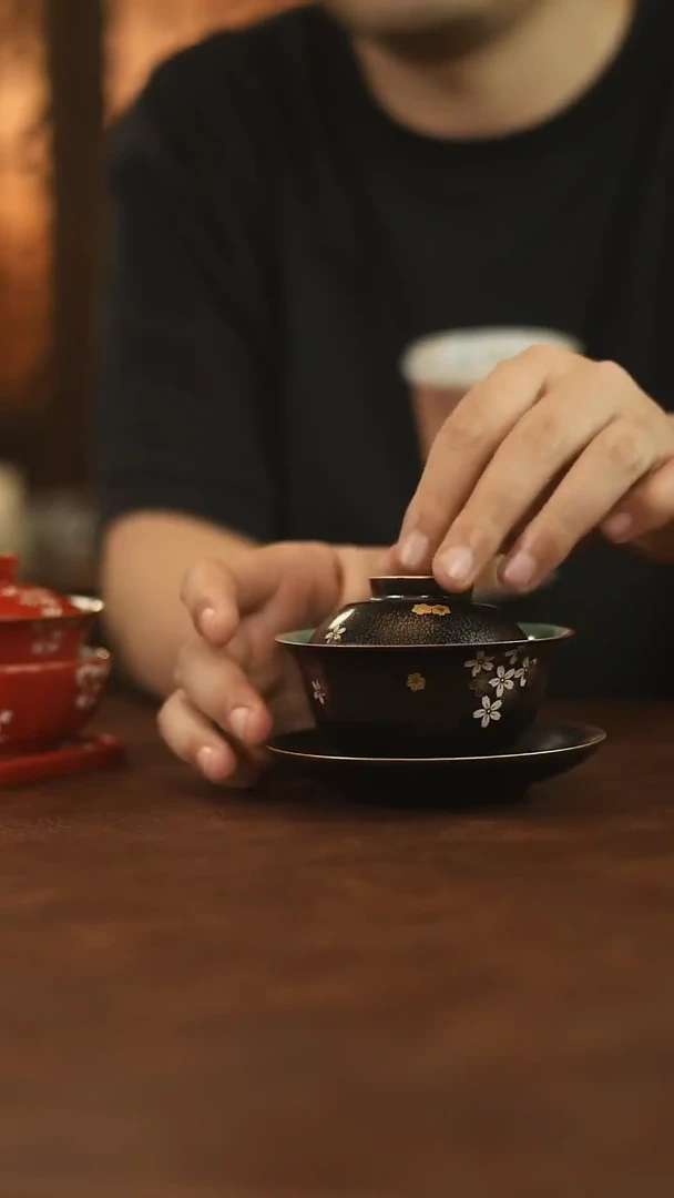 瓷片鱼三才盖碗三才