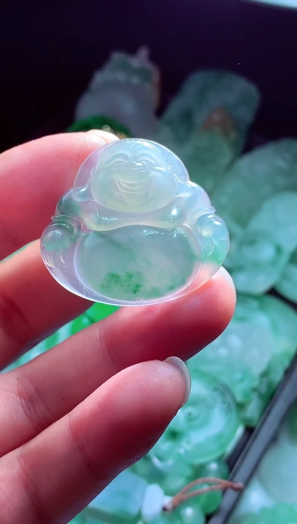 未镶嵌定制翡翠呆**?翡翠毛货定制