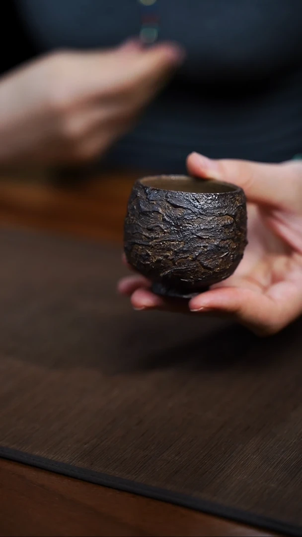 纯手工制作 黑紫砂杯
