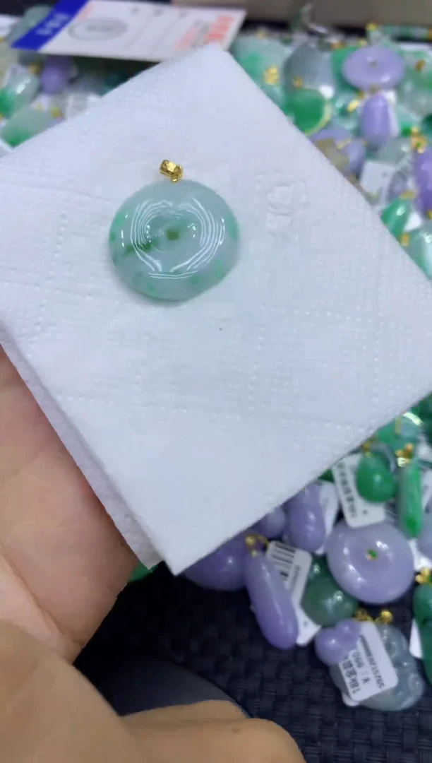 颈饰未镶嵌翡翠天然缅甸A货翡翠