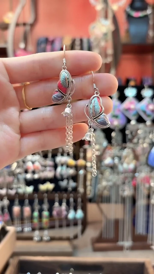 织绣 云织谣民族风精美饰品   77