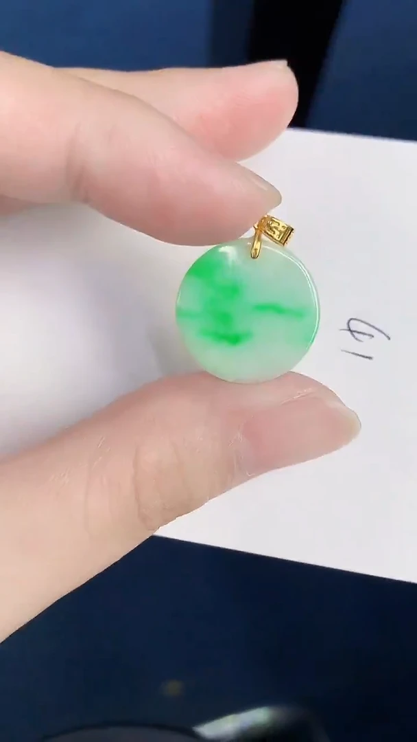 颈饰未镶嵌翡翠天然翡翠缅甸A货