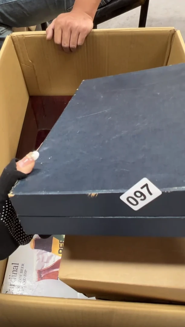 梨**人097中古商品谨慎参拍