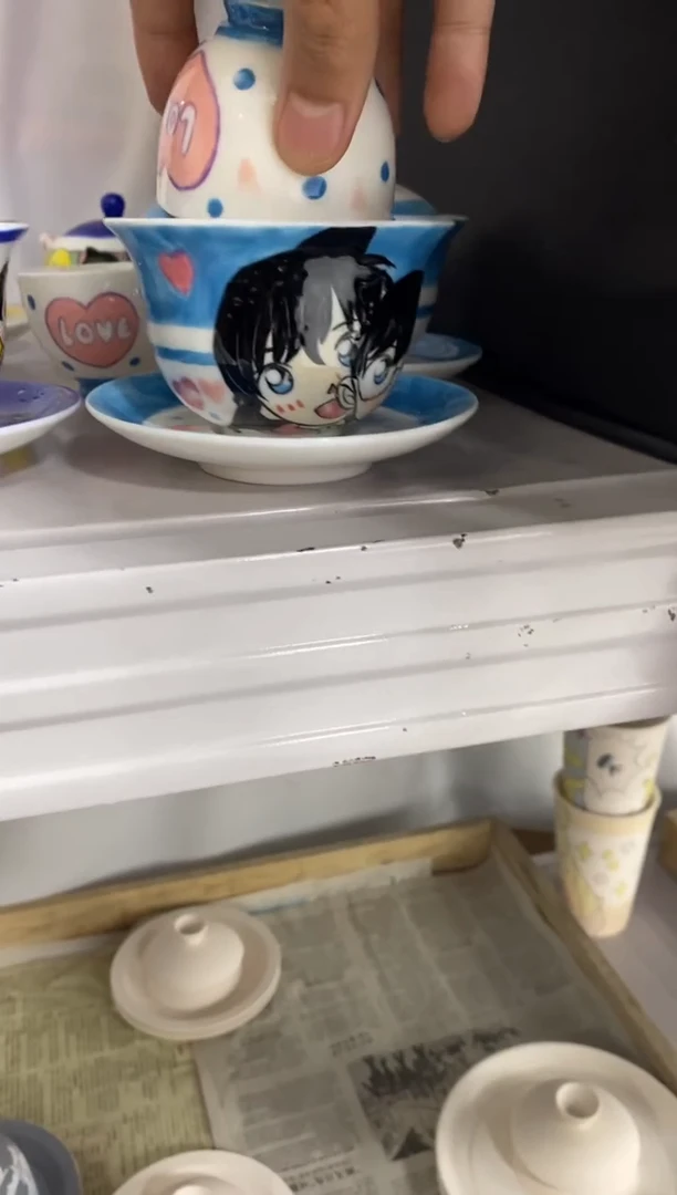 大瑕疵。不退！高温釉下彩纯手工手绘陶瓷