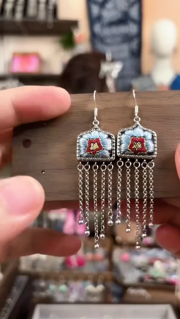 织绣民族风非遗老绣饰品453