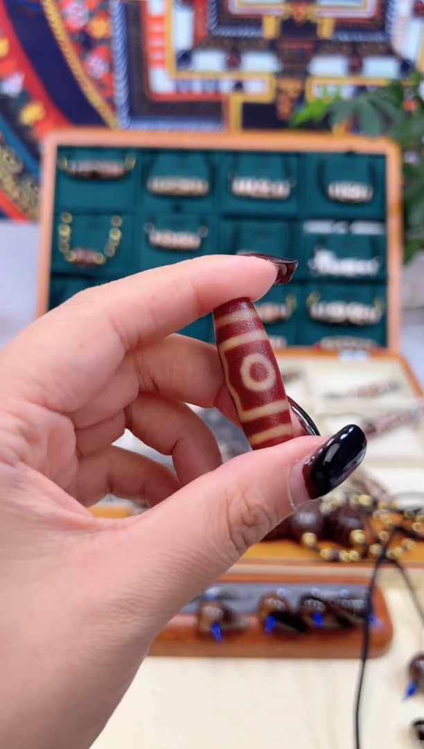 玛瑙/玉髓（覆膜）颈饰未镶嵌财****825.