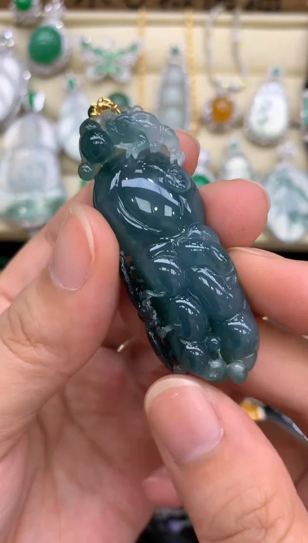 翡翠18K金镶嵌颈饰127-中国好珍宝