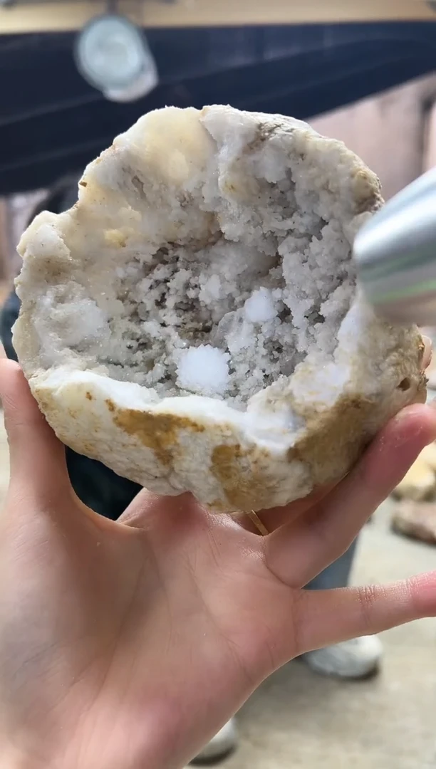 未镶嵌大型摆件（非配饰）水晶127摩洛哥白水晶洞+支架