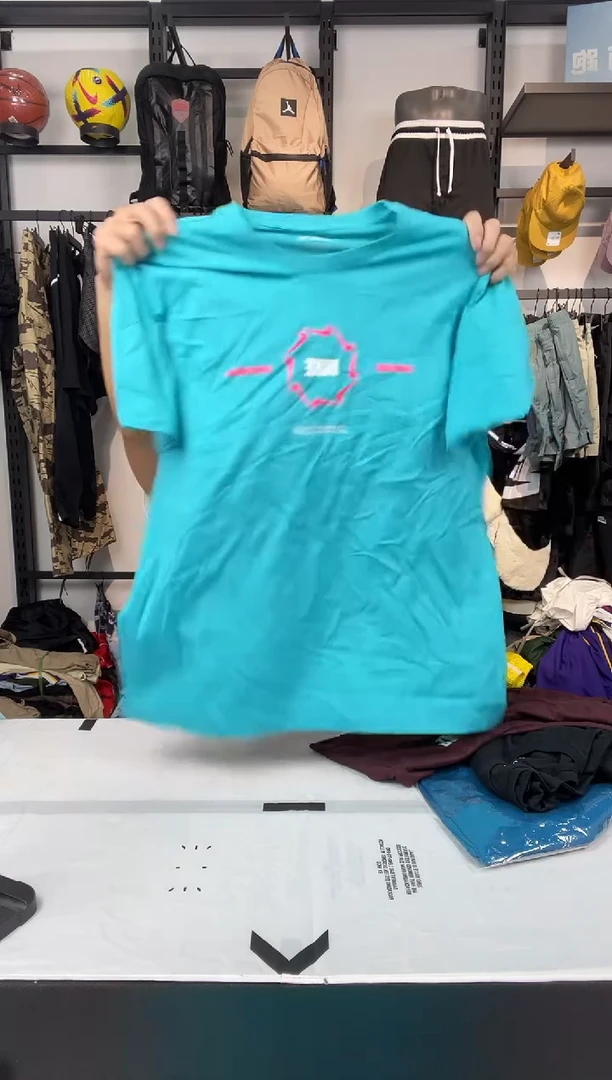 3247编码 瑕疵修复以直播间为准 尺码XL