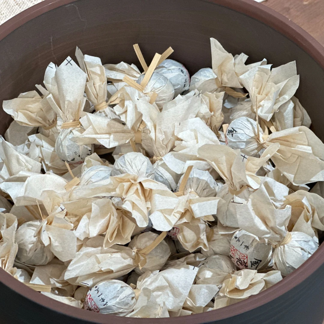 那那茶香 金花菌香六堡龙珠