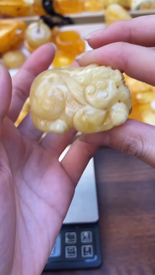裸石琥珀未镶嵌天然琥珀蜜蜡