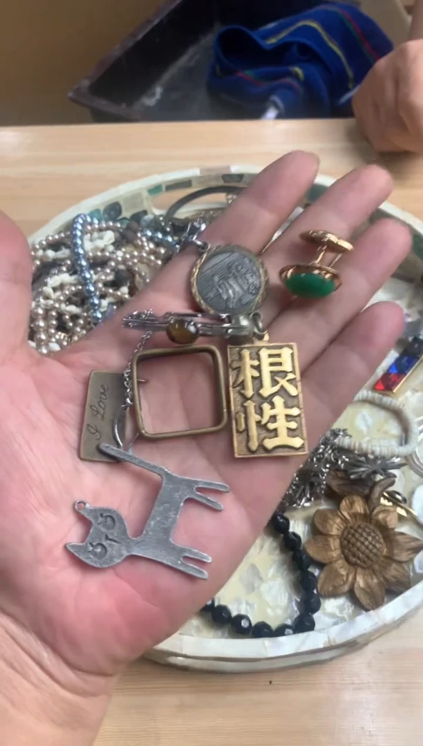 默认微瑕，no退no换，介意勿拍
