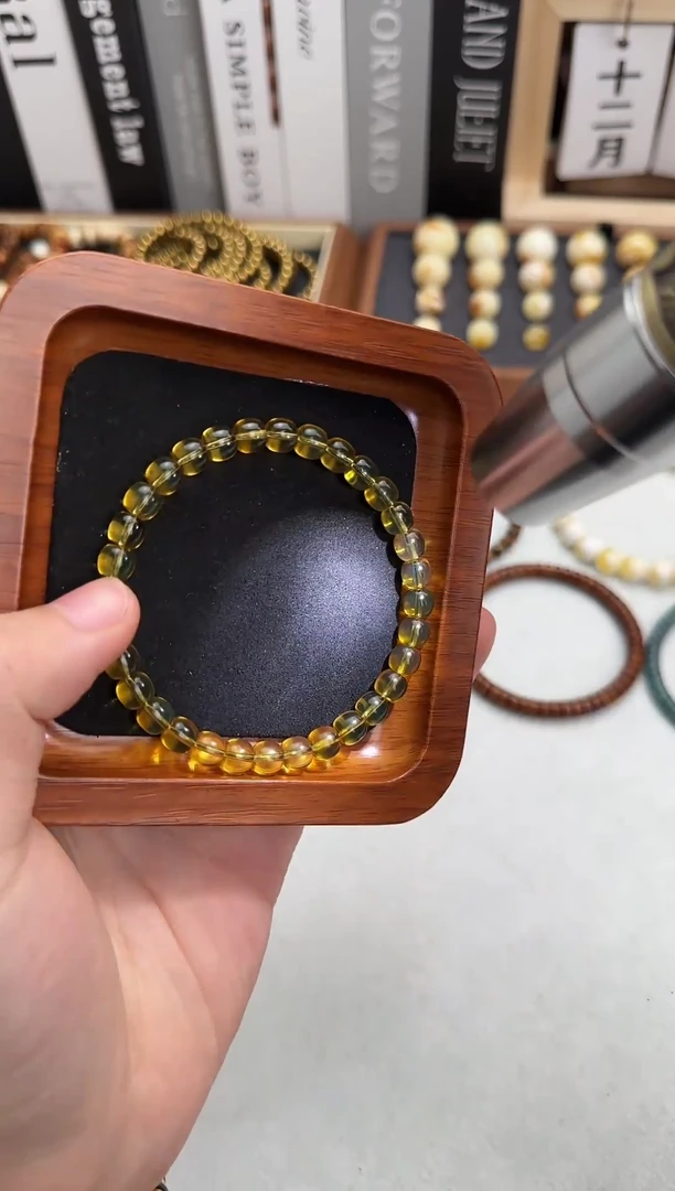 【闪购商品】蜜蜡裸石未镶嵌缅甸金蓝手串6.5mm