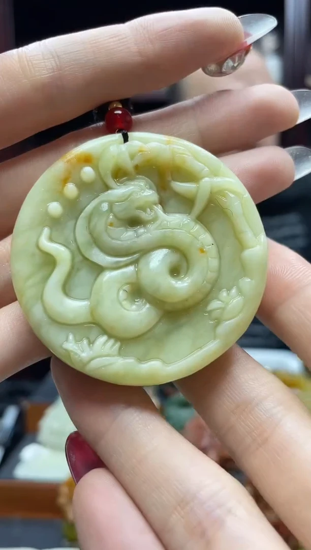 未镶嵌岫玉吊坠·
