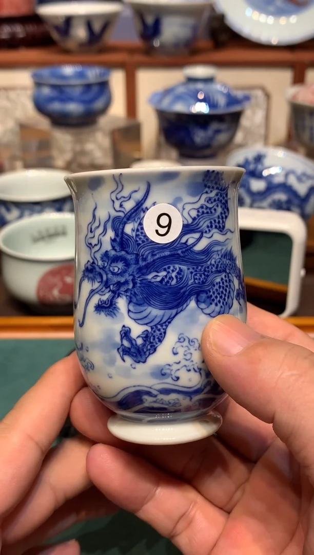 关**人9青花龙纹玉兰杯lf101