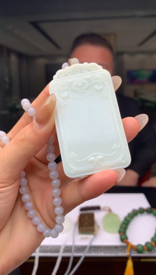 【闪购商品】定制和田玉Boss阳天然和田玉（拍一发一）