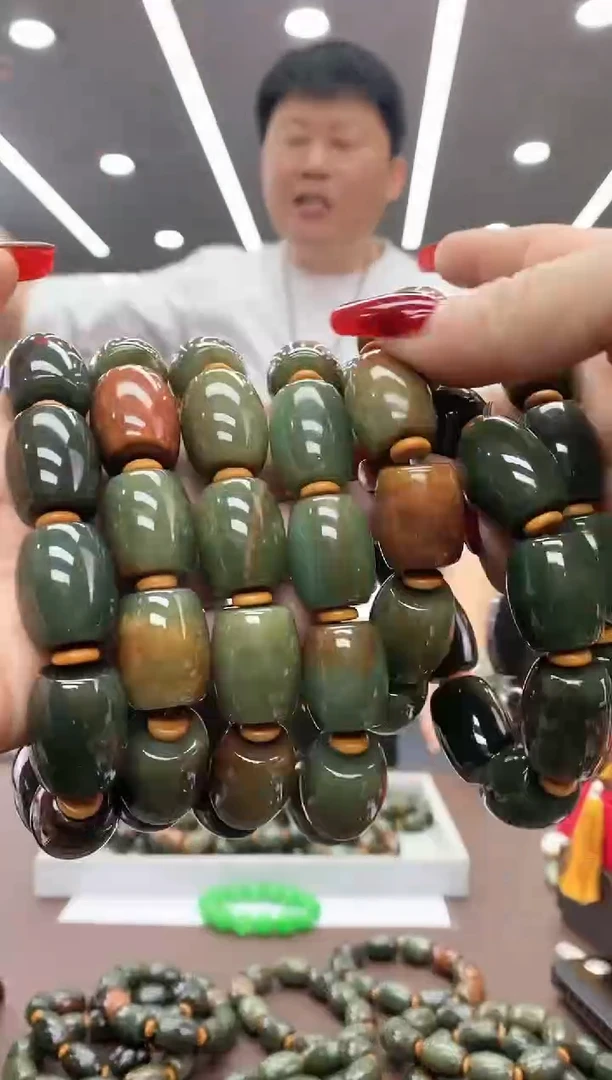 【闪购商品】透闪石质玉河磨玉手串未镶嵌多样式发货随机发一