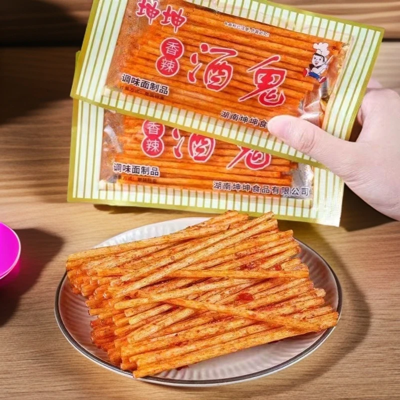 坤坤酒鬼辣条8090后儿时怀旧辣味零食五毛校园童年麻辣食品